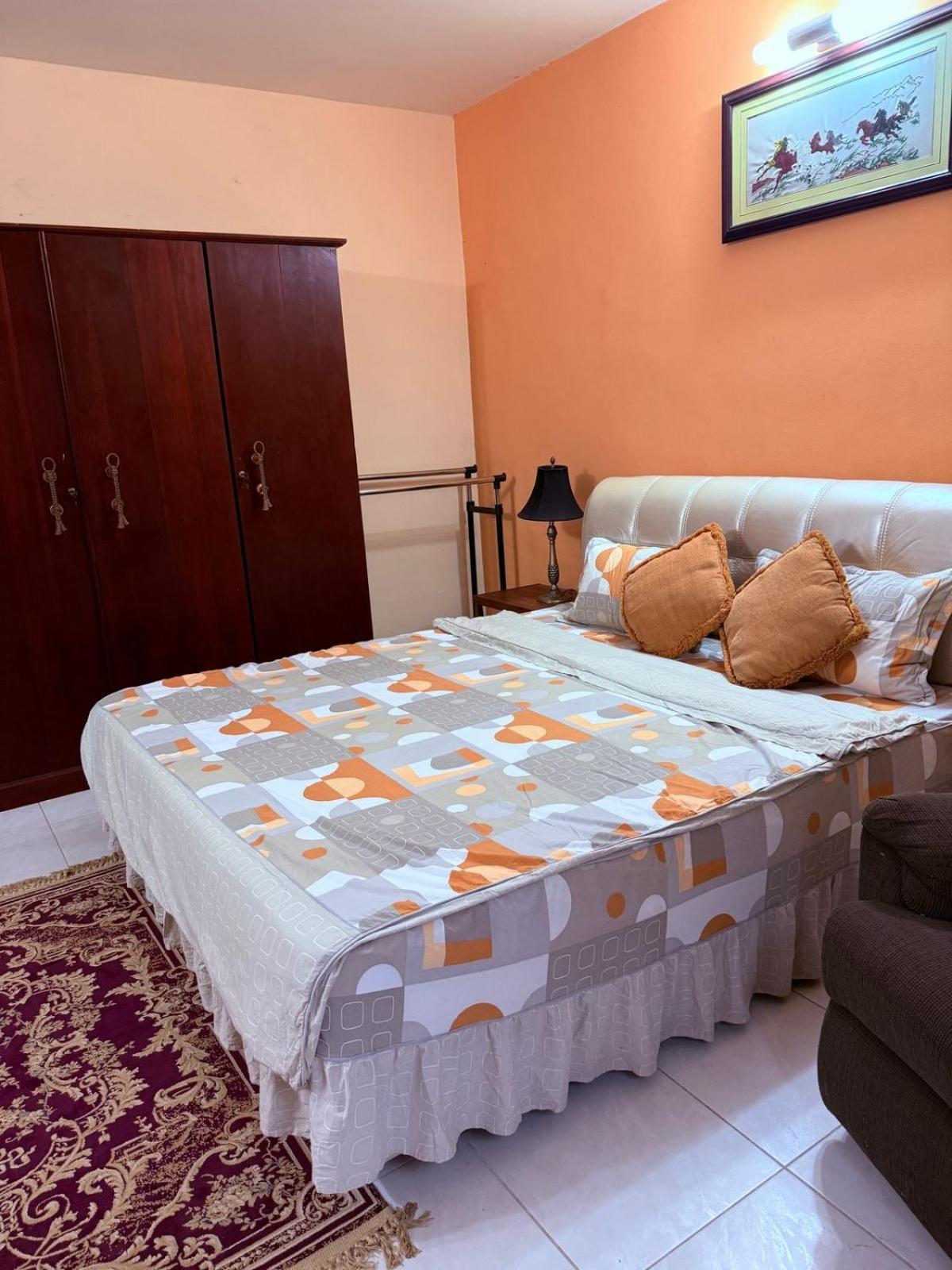 Resident View Homestay Kandy Esterno foto