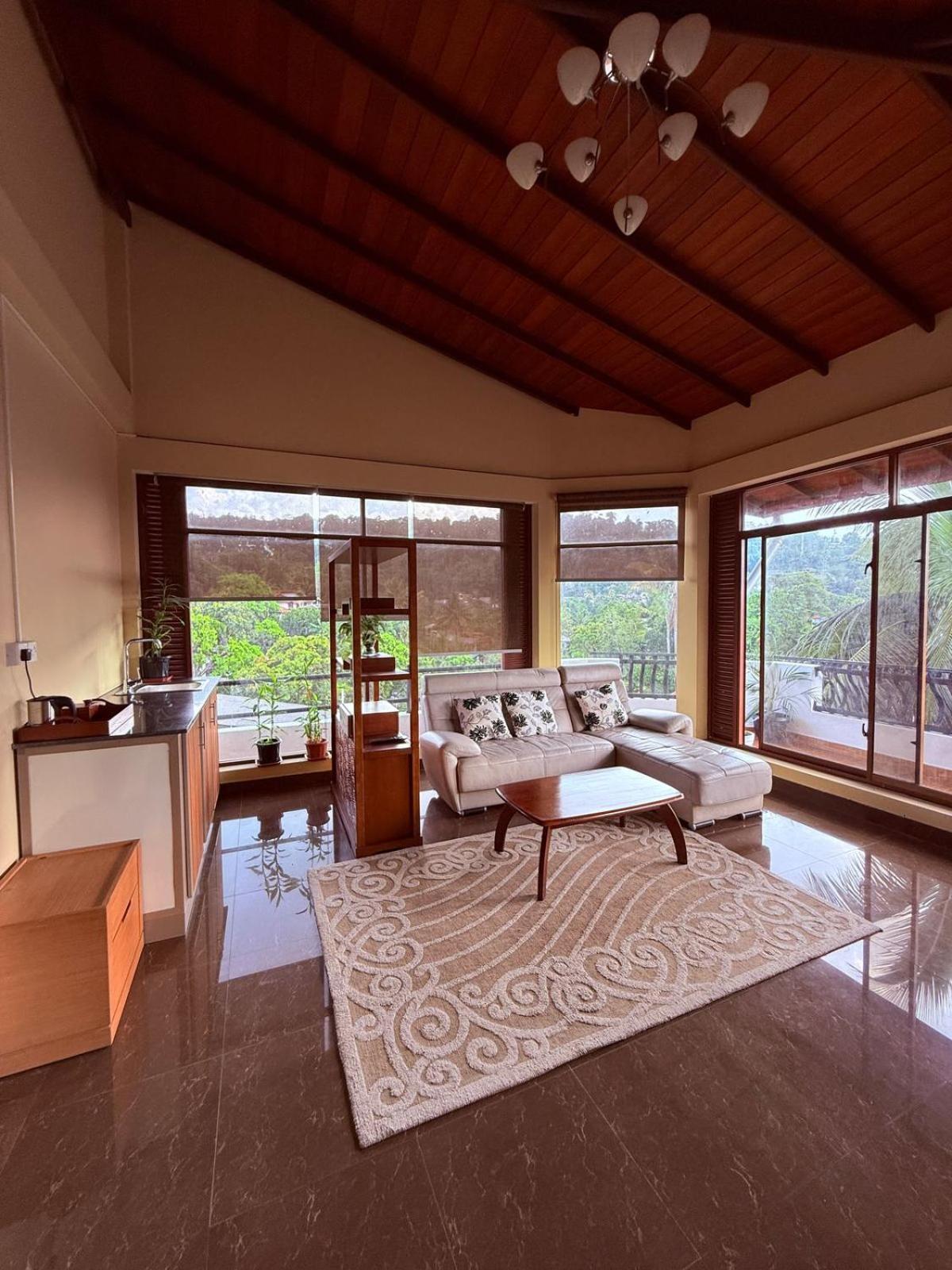 Resident View Homestay Kandy Esterno foto
