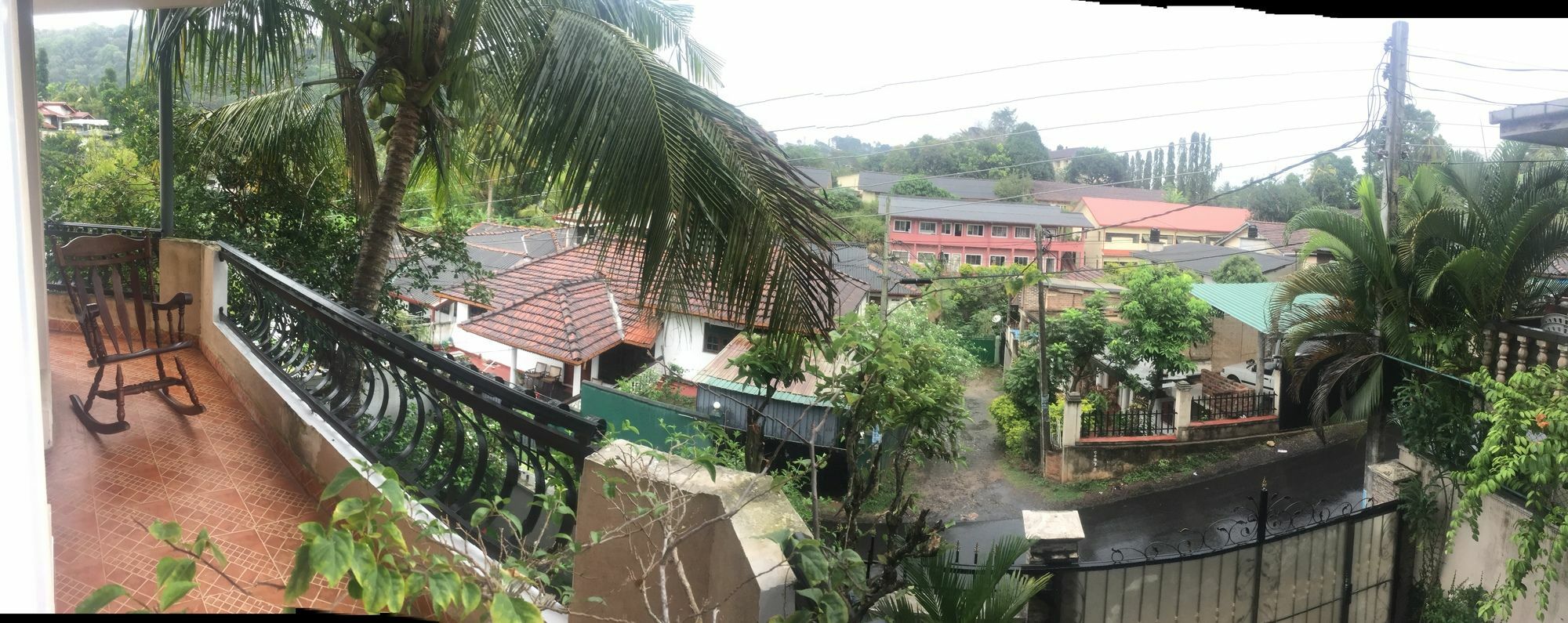 Resident View Homestay Kandy Esterno foto