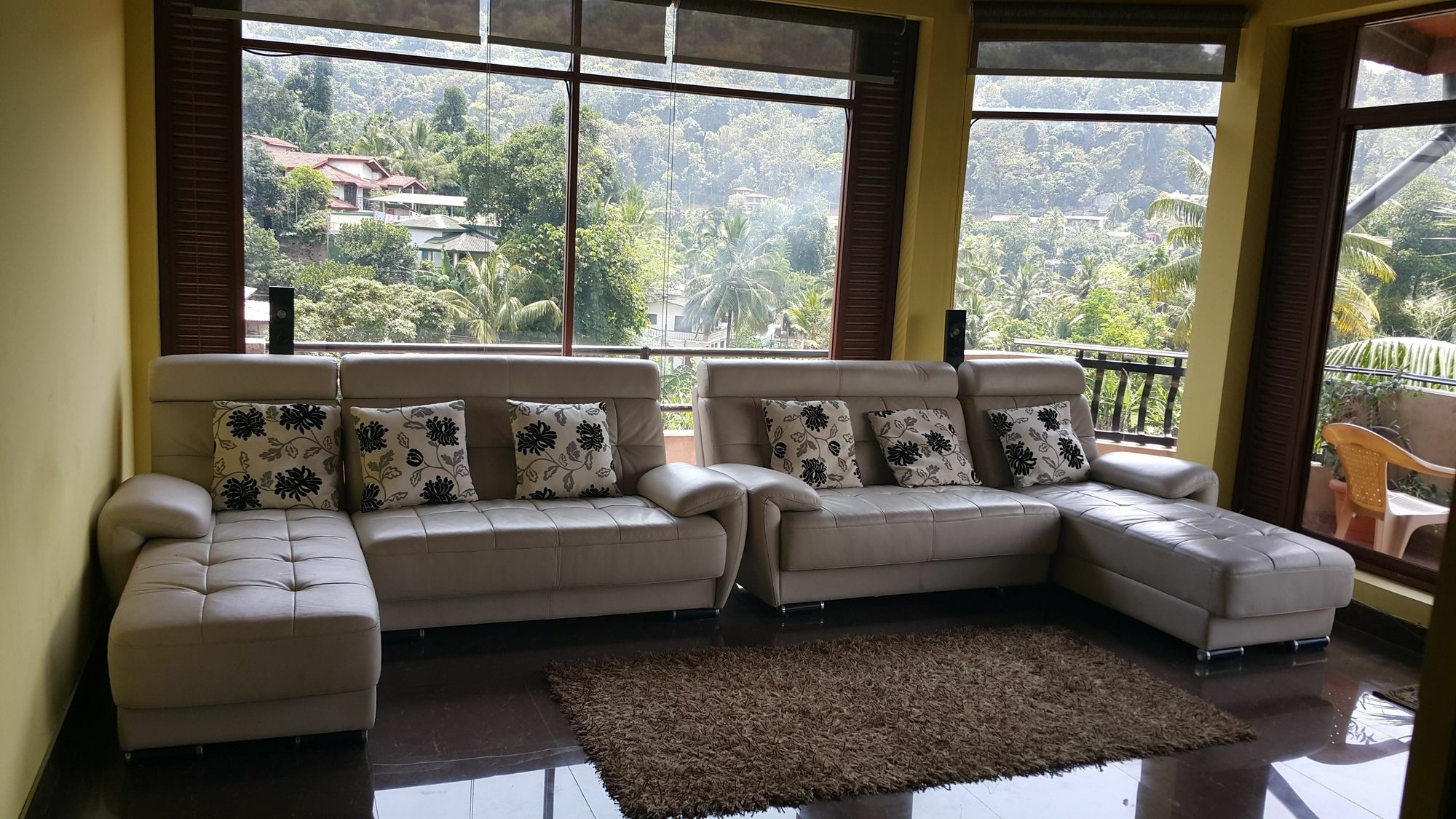Resident View Homestay Kandy Esterno foto