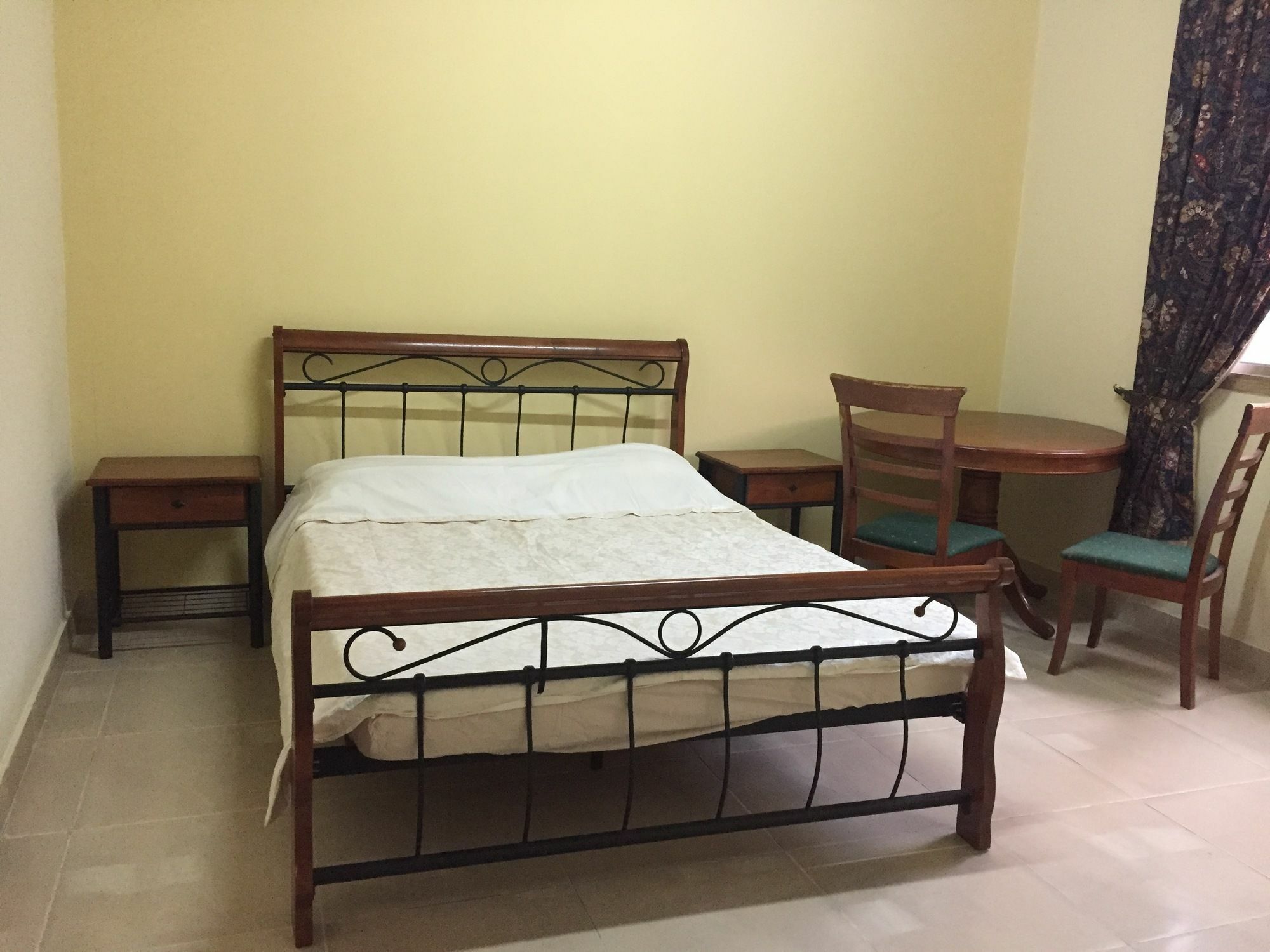 Resident View Homestay Kandy Esterno foto
